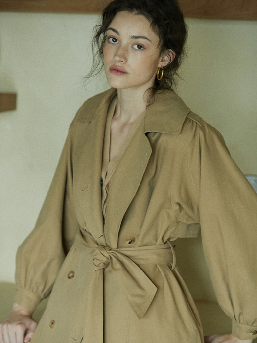 [EXCLUSIVE] shirring-sleeve hooded trench coat
