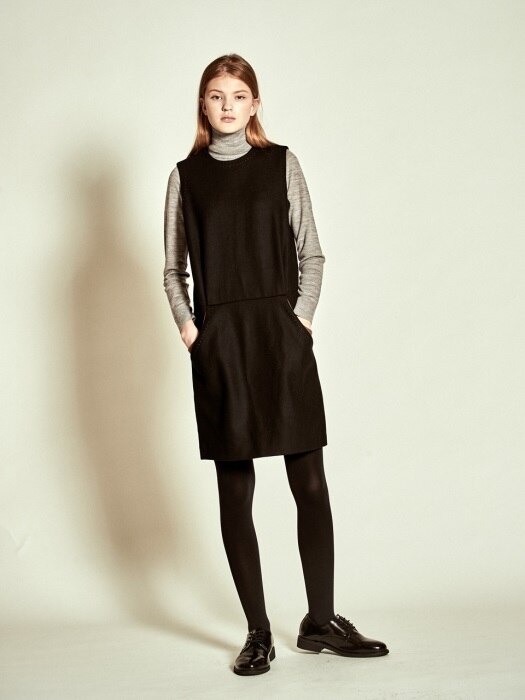 Sleeveless Stitch Wool Dress_ Black
