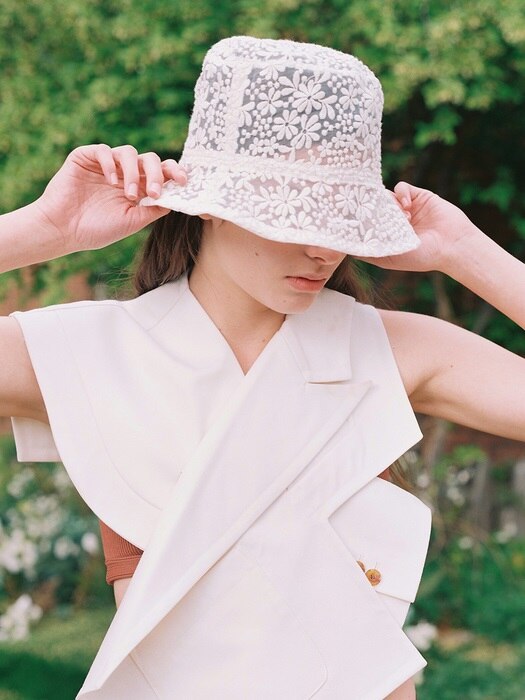 BASIC BUCKET HAT_LACE CREAM