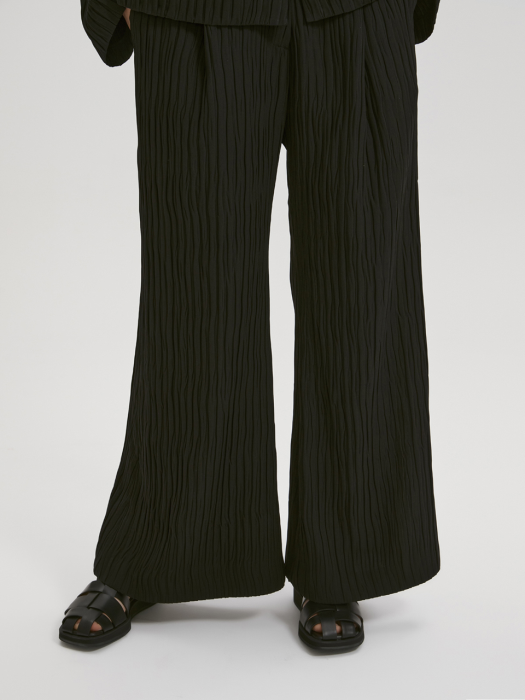 TEXTURED WIDE LEG TROUSERS (BLACK)