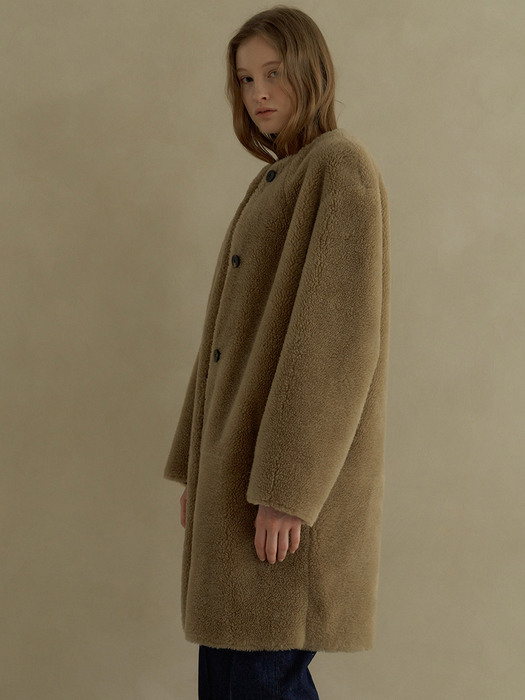 wool round reversible shearing coat (beige)