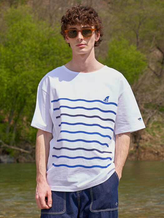웨이브 스트라이프 티셔츠 WAVE STRIPED T-SHIRT
