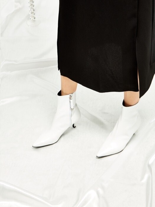 Classic Ankle Boots - MD18FW1020 White