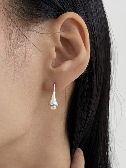 mini shell earring