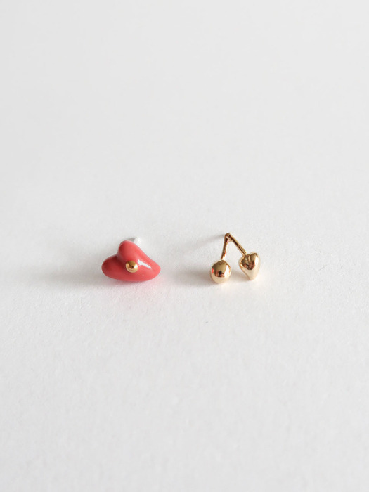 silver 925 Unbalance cherry earring [red]