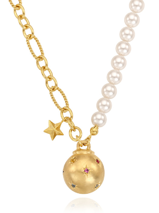 Universe Gold Pearl  Necklace