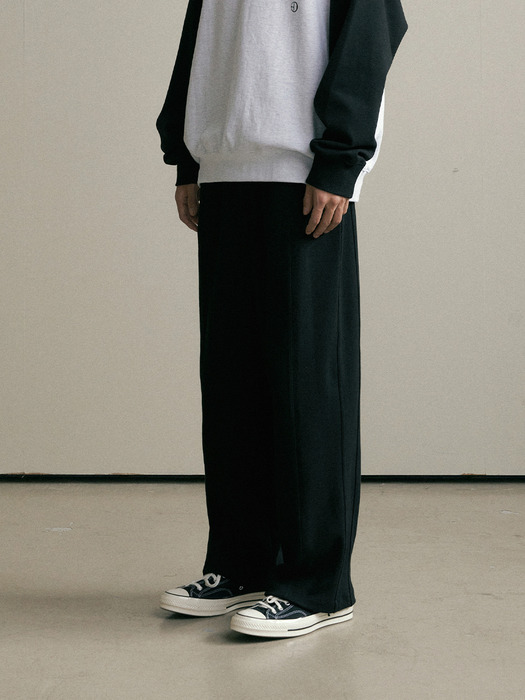 Utility curved sweat pants (black)