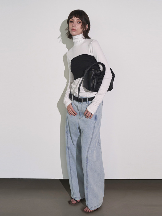 LAYERED TOP TURTLE NECK_ WHITE