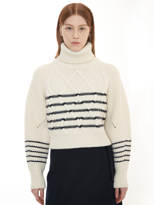 Turtleneck Striped Cropped Cable Knit Pullover_Ivory