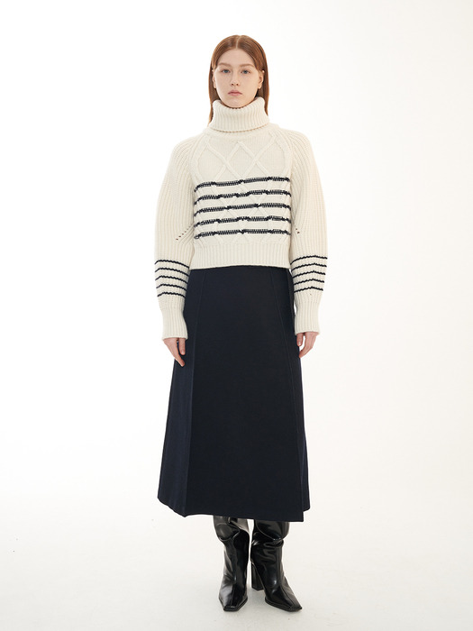 Turtleneck Striped Cropped Cable Knit Pullover_Ivory