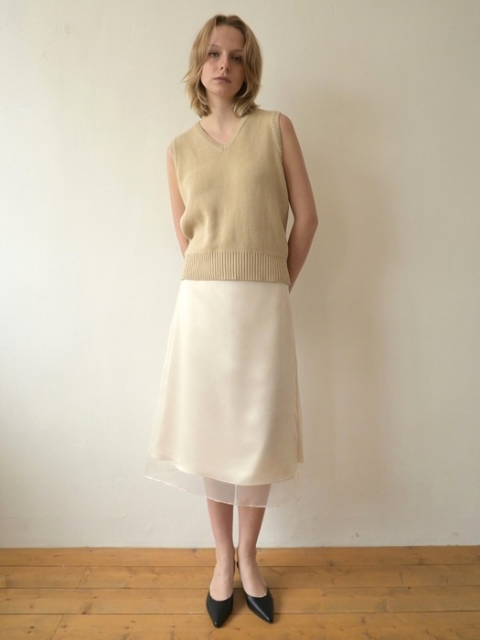 Nasa Satin Skirt  [Cream]