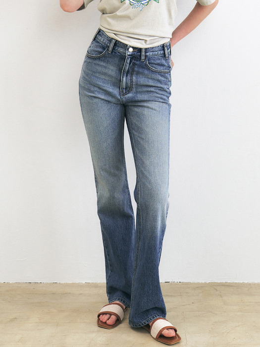 HIGH-RISE SEMI BOOTS CUT JEANS [DARK GREY][MIDDLE BLUE]