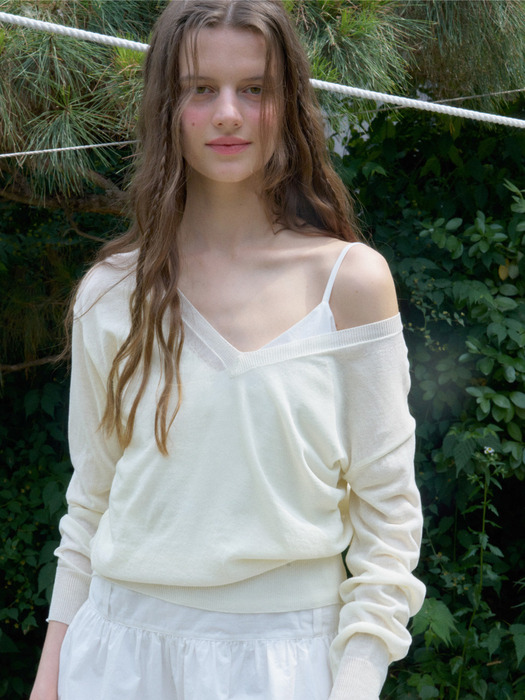 Basic Linen V-Neck Knit