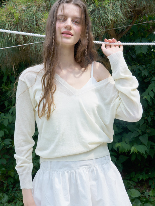 Basic Linen V-Neck Knit