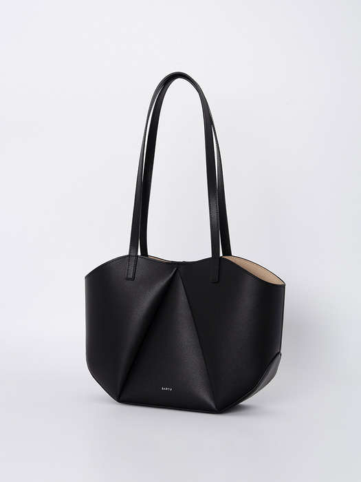 [단독]LYV shoulder bag (Black) 리브숄더백