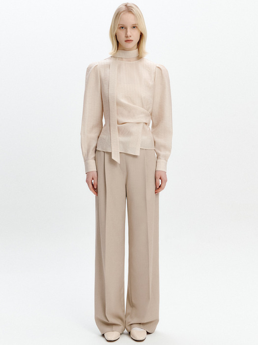 Waist Tuck-decorative Blouse