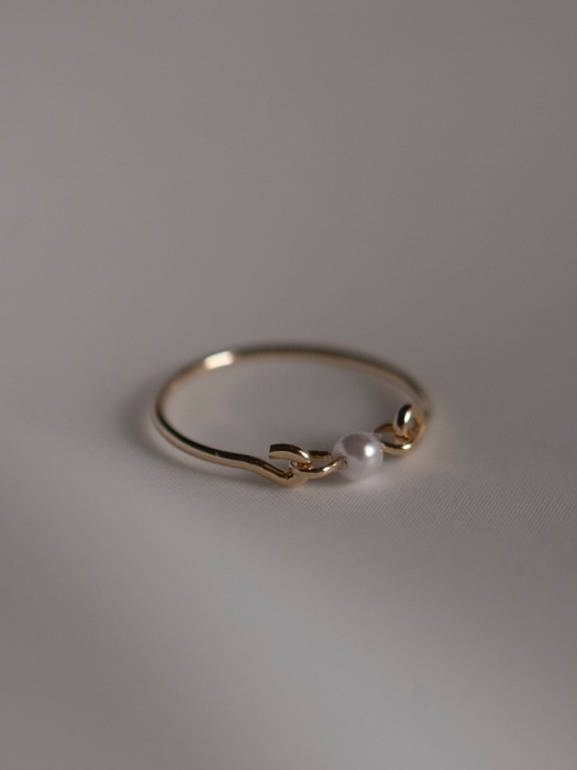 Eros Ring