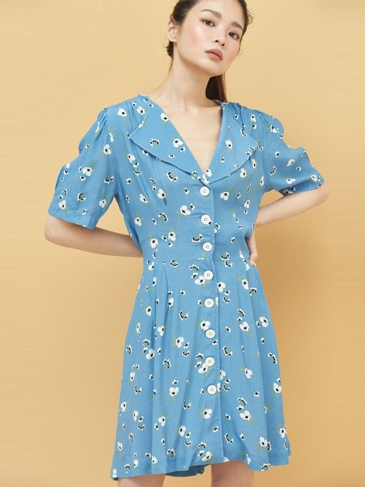 [EXCLUSIVE] Floral Button Dress in Blue