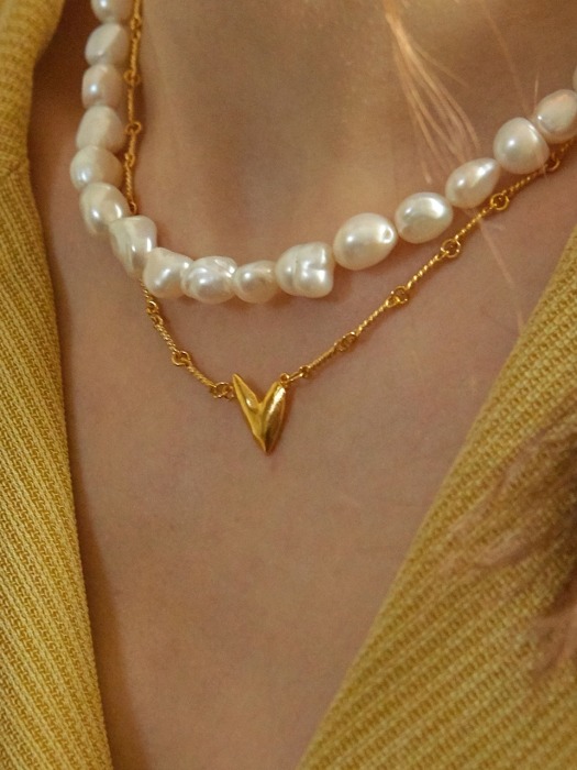 Queen Heart Necklace