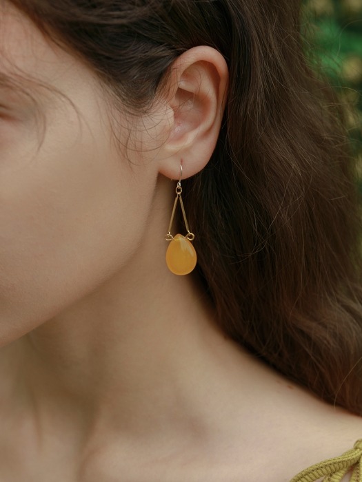 Mango Earring