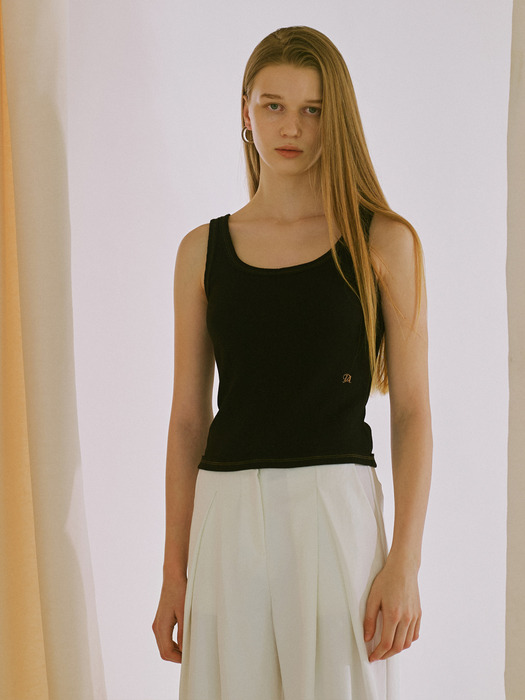 STITCH POINT SLEEVELESS (black)