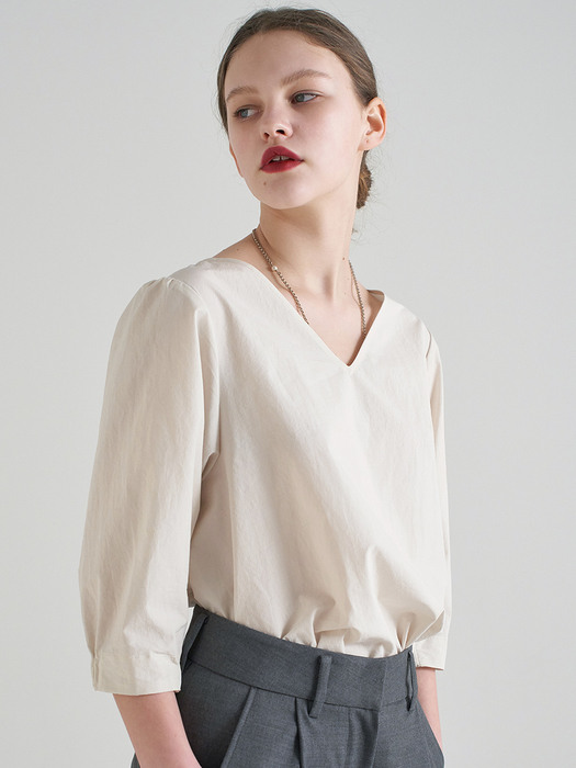 Classic plain blouse Cream