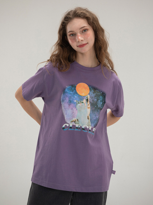 reach for tee (violet)