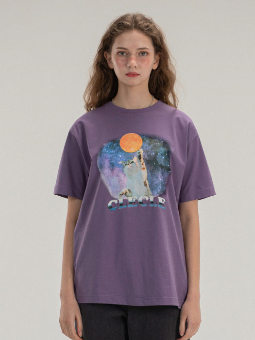 reach for tee (violet)