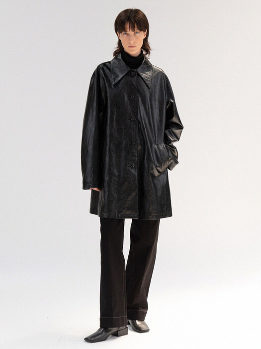faux leather crack coat (black)