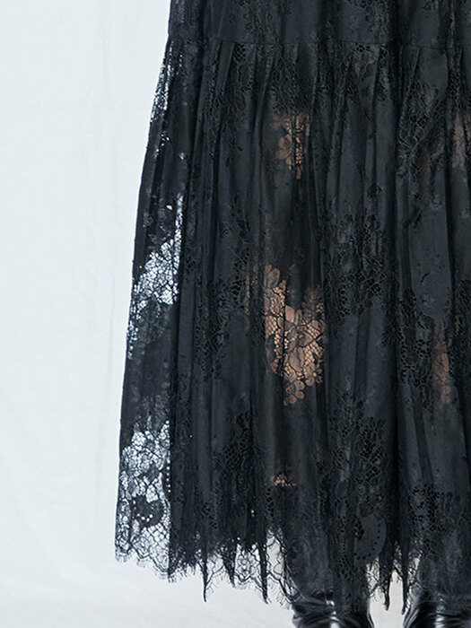 LAURENT BLACK LACE SKIRT