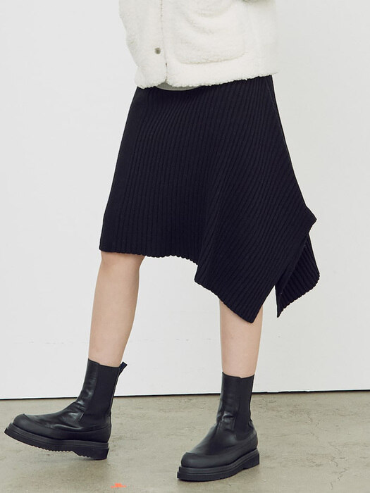 Unbalance Knit Skirt  Black (KE1X5UM045)