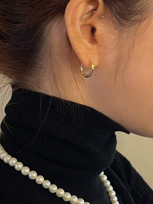 Rugged earring