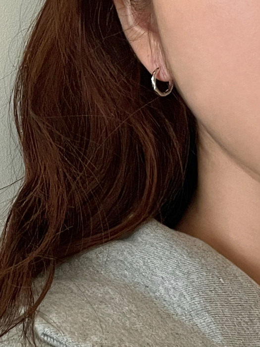 Rugged earring