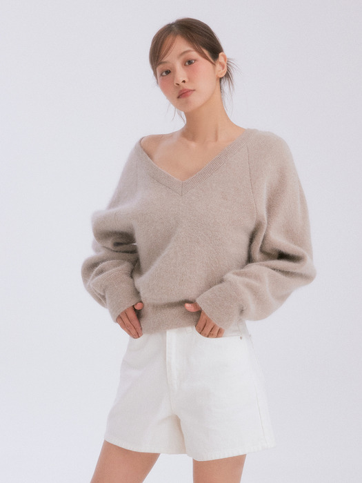 Angora logo v knit (beige)