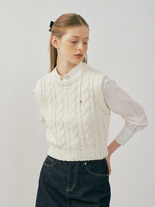 COTTON BLENDED CABLE KNIT VEST [2COLOR]