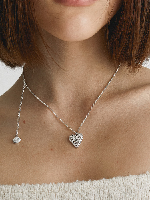 uneven love necklace