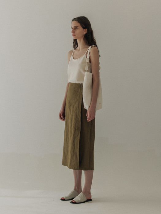 button linen skirt (olive)