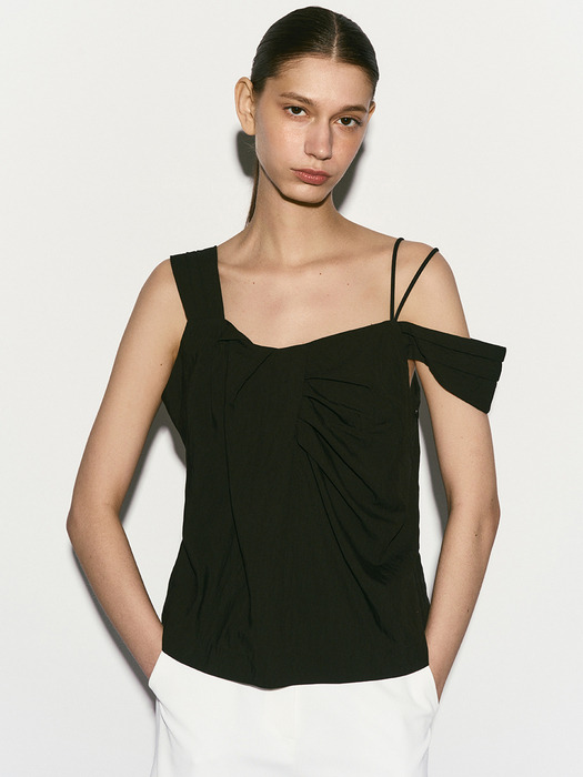 ASYMMETRIC SHOULDER BLOUSE BLACK