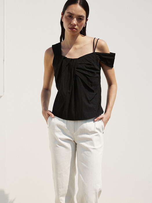 ASYMMETRIC SHOULDER BLOUSE BLACK