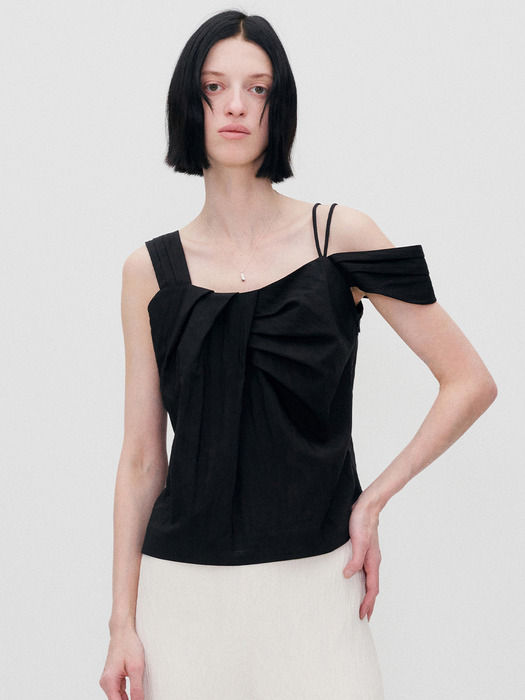 ASYMMETRIC SHOULDER BLOUSE BLACK