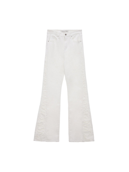 SHIRRING BOOTS CUT DENIM PANTS IN WHITE