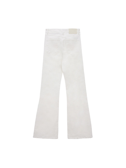 SHIRRING BOOTS CUT DENIM PANTS IN WHITE