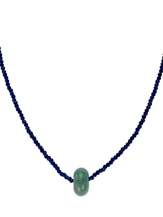 남청색 비즈 옥 목걸이 Navy beads jade necklace