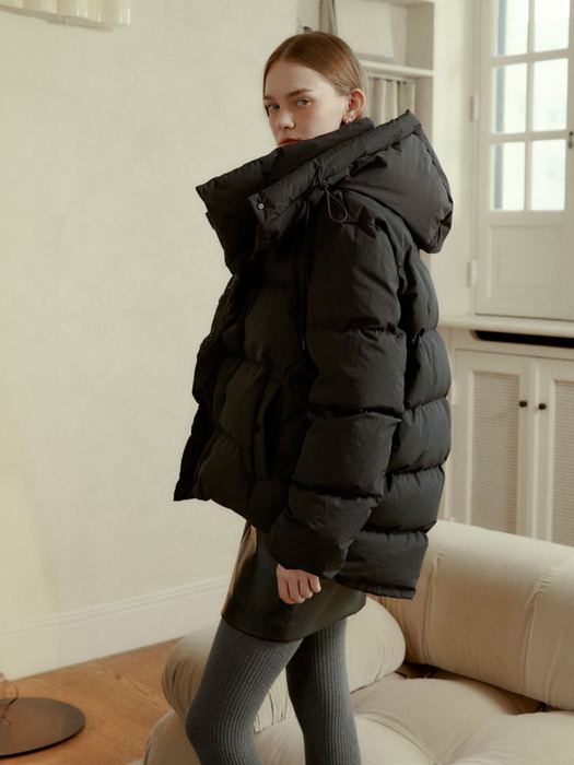 [단독] LE MUSEE_BAZEL Reversible Goose Down Puffer Jumper_Black