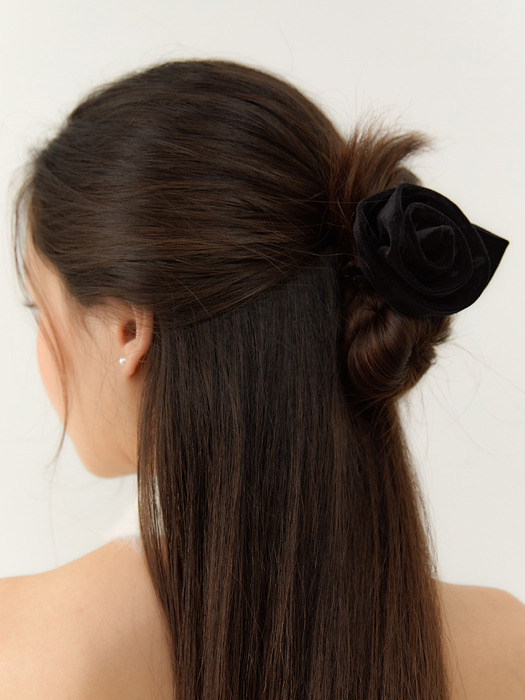 ROSE CHOU WITH ONE LEAF HAIR TIE_velvet black HT010