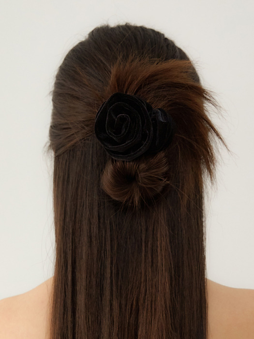 ROSE CHOU WITH ONE LEAF HAIR TIE_velvet black HT010