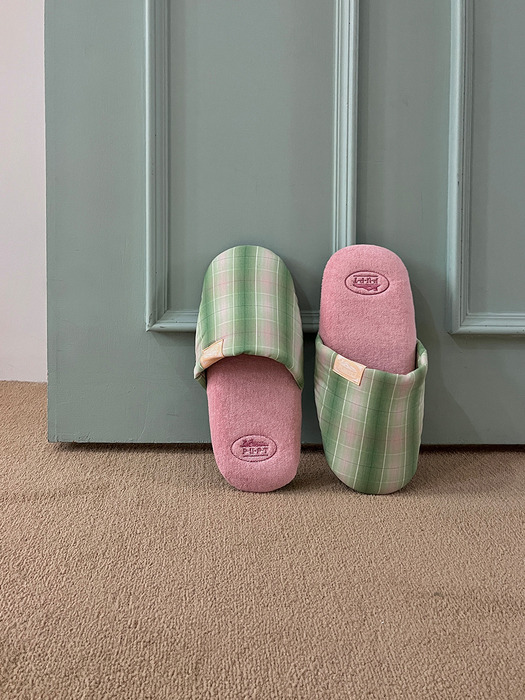 Cutie Check Room Shoes (Green check + pink) M size (220-250)