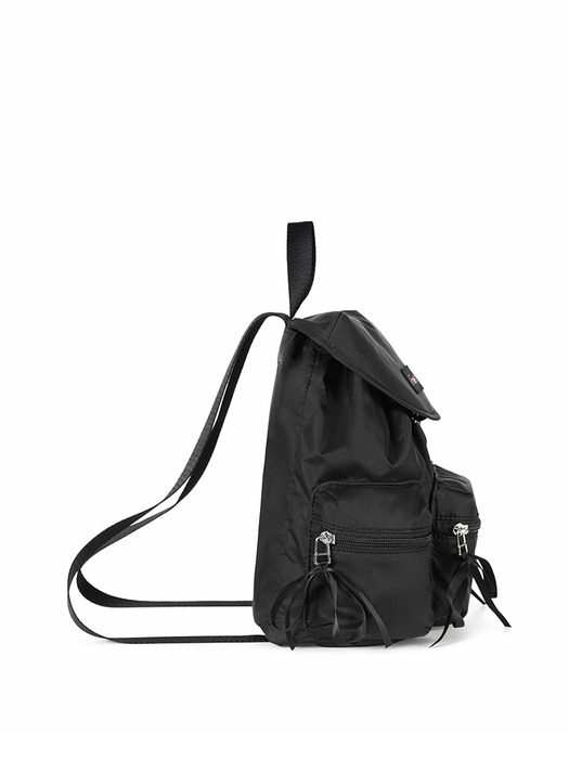 BERRY POCKET BACKPACK - BLACK