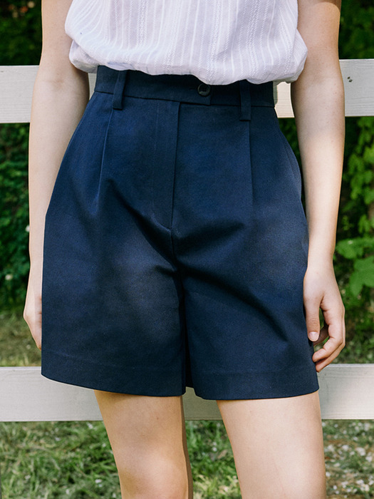 Two-Tuck A-line Shorts - Navy