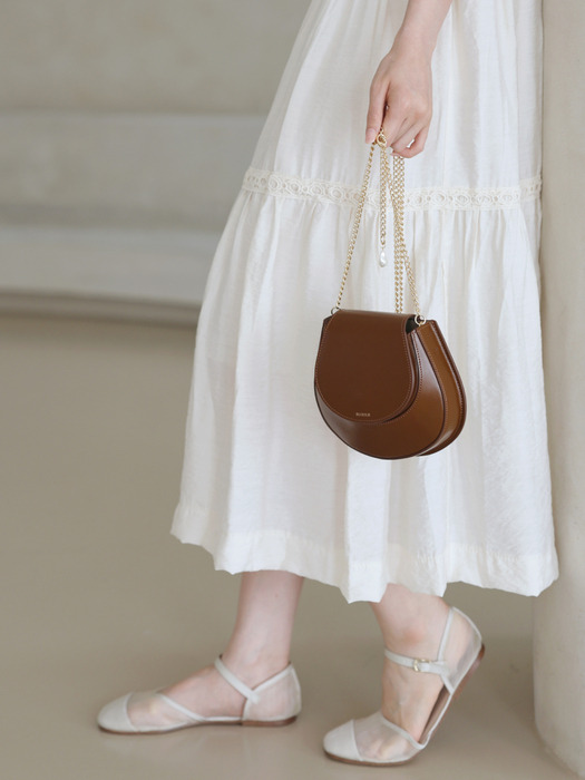 [단독] Shell chain bag / Camel brown